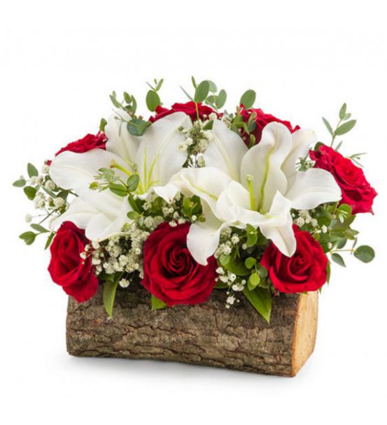 Doğal Ahşap Kütükte Kırmızı Gül ve Beyaz Lilyumlar